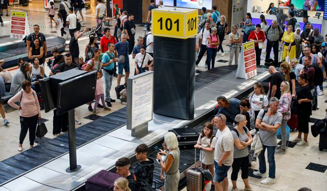 Antalya’ya İngiltere ve Polonya’dan gelen turist sayısı arttı