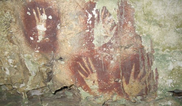 Endonezya’da dünyanın en eski kaya sanatı bulundu