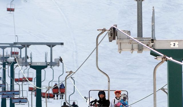 Sömestirde 2,5 milyonluk seyahat, 100 milyar TL ciro