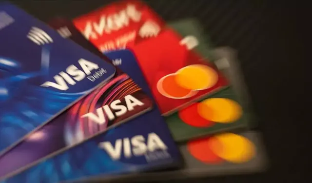 Yeni kredi kartı limiti düzenlemeleri vatandaşı etkileyecek