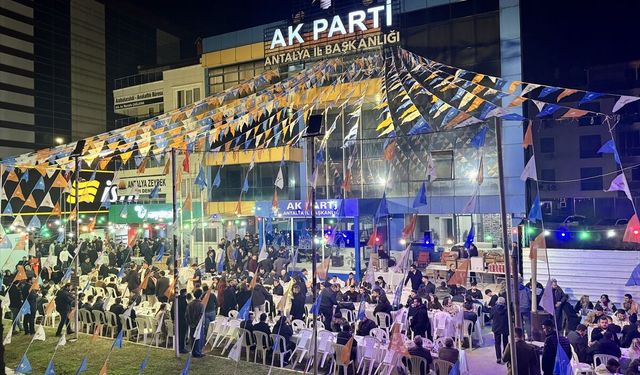 Antalya’da AK Parti’den ‘Vefa Sahuru’ buluşması