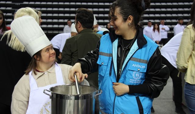 Antalya’da “Engel Tanımayan Şefler” buluşması düzenlendi