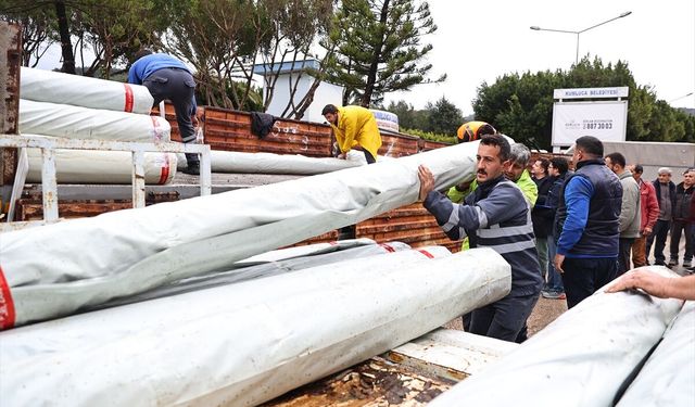 Büyükşehir’den hortumdan etkilenen üreticiye sera desteği