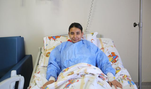 Hatay’da 3 kiloluk saç yumağı ameliyatla alındı