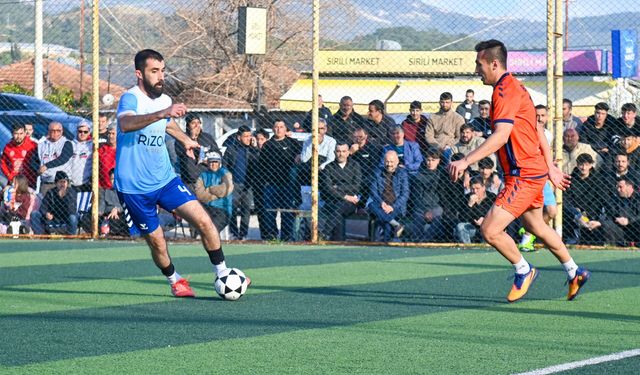 Kumluca Halı Saha Turnuvası’nda şampiyon Rizom Hotels