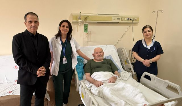 7 saatlik ameliyatla 4’üncü evre kanseri yendi