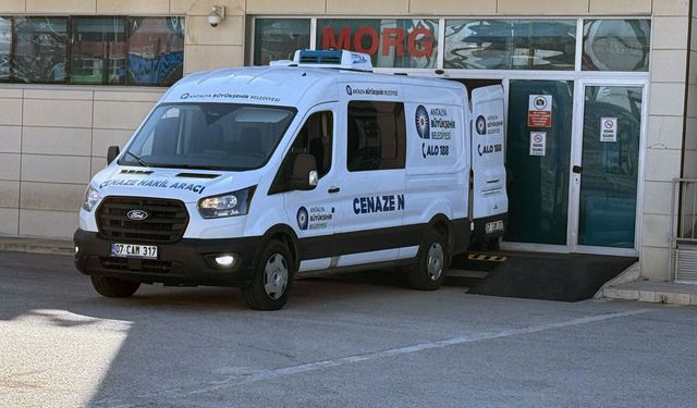 Antalya’da teravihe giderken kazada yaşamını yitirdi