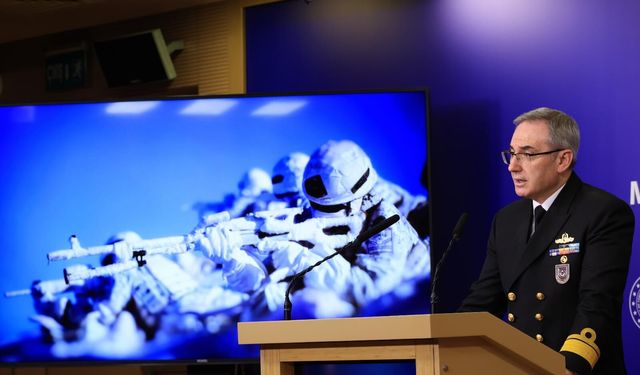 MSB: Kahraman pilotumuz uçağı terk etmek için fırlatma sistemini son anda çalıştırmış