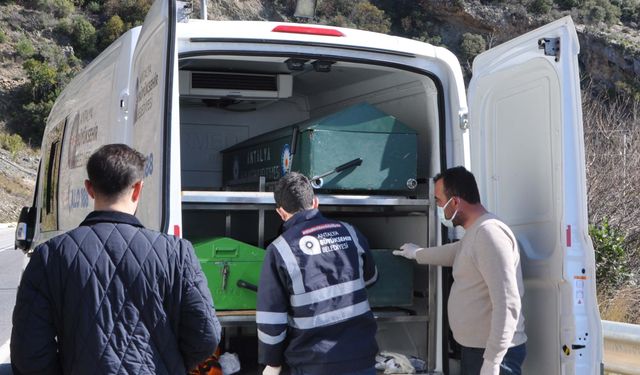 Yol kenarında cesedi bulunan kadının eşi gözaltında