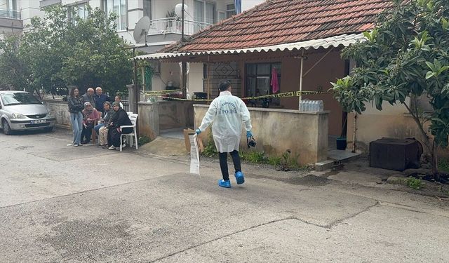 Kepez’de bir kişi evinde ölü bulundu