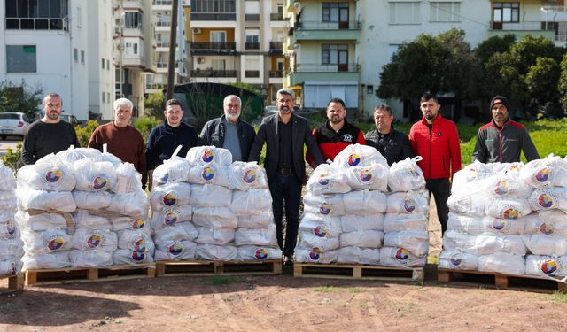 Kumluca Ticaret Borsası’ndan ramazan yardımı