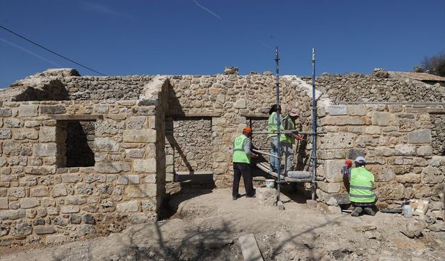 Sillyon’da Yörük evleri turizme kazandırılıyor