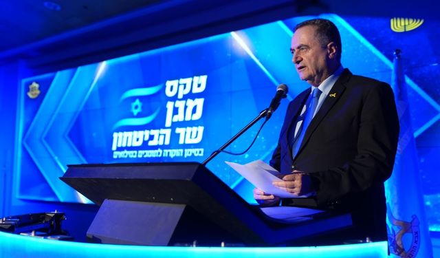 İsrail bakanından İran’a sert uyarı: yeni lider hedef olacak