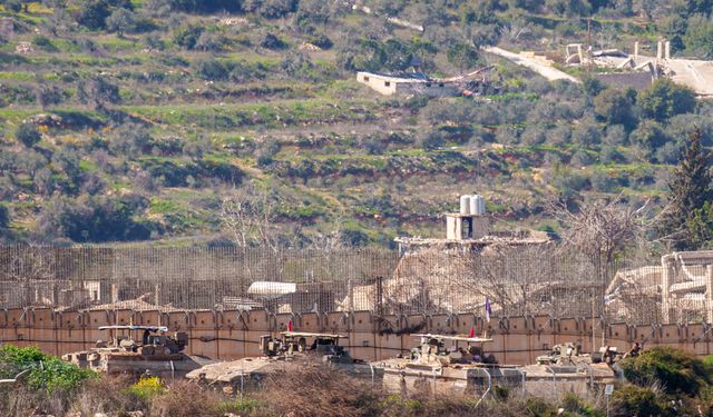 İsrail’in Lübnan’a havadan asker indirme girişimi başarısız oldu