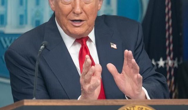 Trump’tan dikkat çeken paylaşım: “51’inci eyalet mi?”