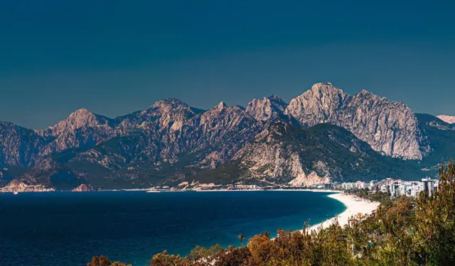 Antalya'nın en yüksek yeri neresidir?