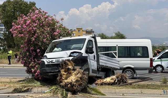Alanya’da kamyonetle motosiklet çarpıştı: 1 ölü