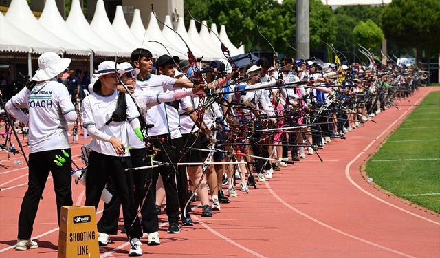 Dünya Kupası okçuluk heyecanı Antalya’da başladı