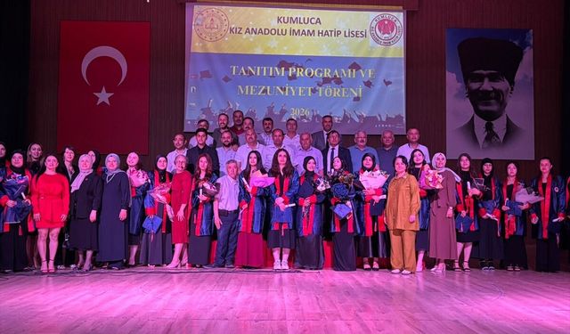 Kumluca Kız Anadolu İmam Hatip Lisesi’nde mezuniyet