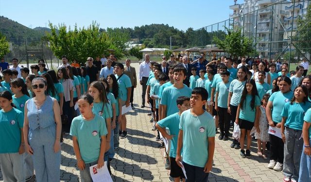 Kumluca’da 15 bin 817 öğrenci karne aldı