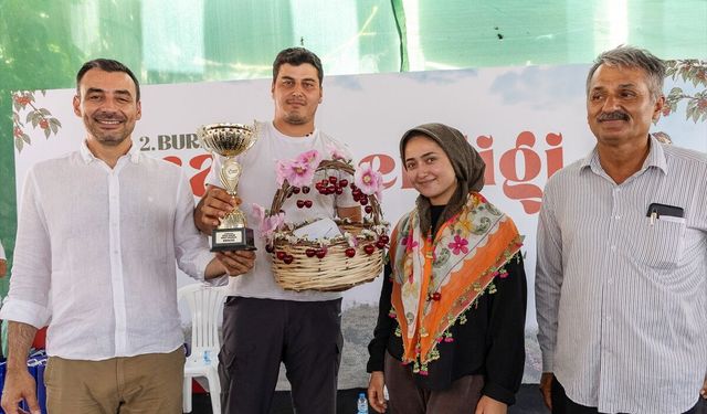Manavgat’ta Burmahan Kiraz Şenliği düzenlendi