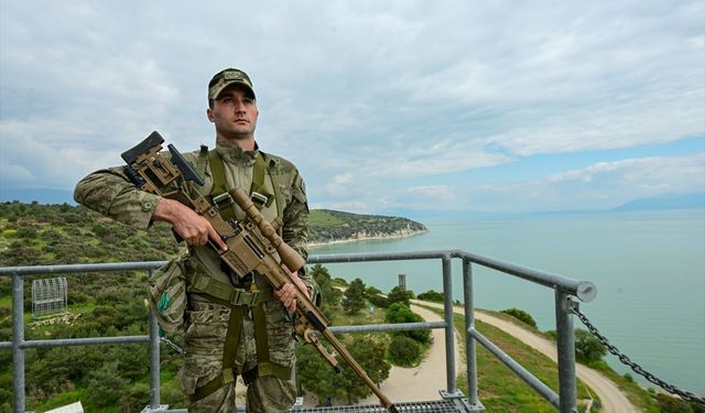 TSK’nın özel görev nişancıları hedefleri tam isabet vuruyor