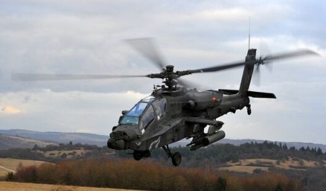 ABD’ye ait Apache helikopteri Hürmüz’de düştü