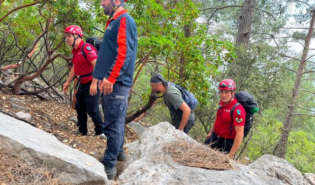 Antalya’da dağda kaybolan 2 arkadaş kurtarıldı