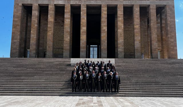 Uyuşmazlık Mahkemesi heyeti Anıtkabir’i ziyaret etti