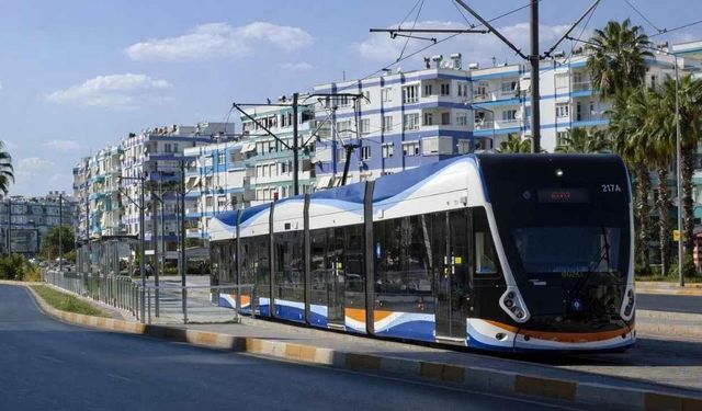Antalya Büyükşehir Ulaşıma 2 Milyar Liralık Yatırım Yapıyor