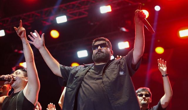 Eypio, Finike Festivali’nde sahne aldı