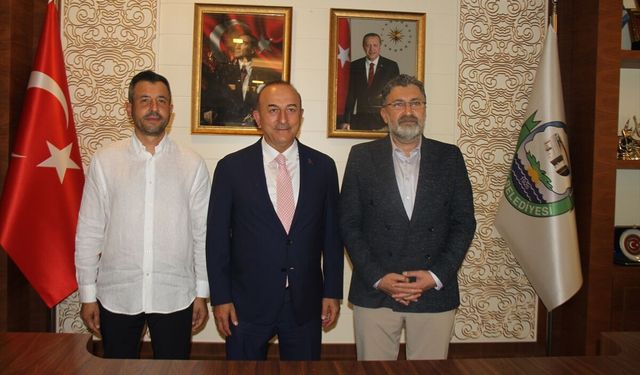 Çavuşoğlu: Serik’in sorunları için iş birliği yapıyoruz