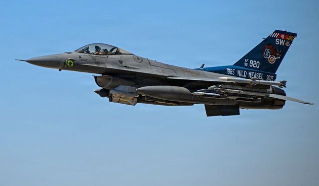 ABD, İran’a yönelik 13’üncü saldırı dalgasını tamamladı