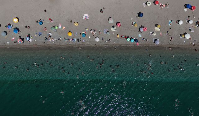 Antalya’da sıcaklık 40 dereceye ulaştı