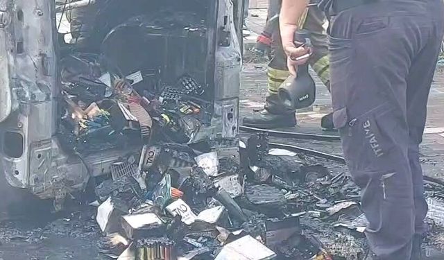 Çakmak yüklü araçta yangın paniğe neden oldu