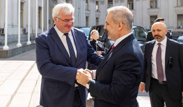 Hakan Fidan Kiev’de Sibiha ile görüştü