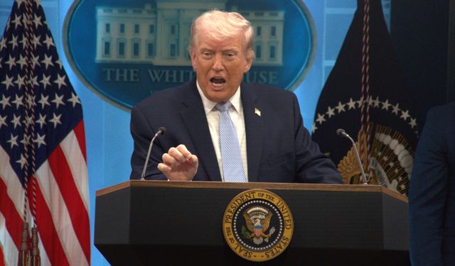 Trump: Çin 220 milyon seçmenin verisini ele geçirdi