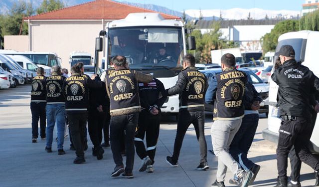 Antalya’da 4 milyon dolarlık sahte polis davası sürüyor