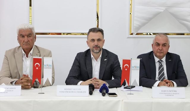Batı Akdeniz'den 7 ayda 1 milyar 763 milyon dolarlık ihracat yapıldı