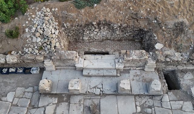 Side Antik Kenti’nde Herakles Kapısı ortaya çıkarıldı