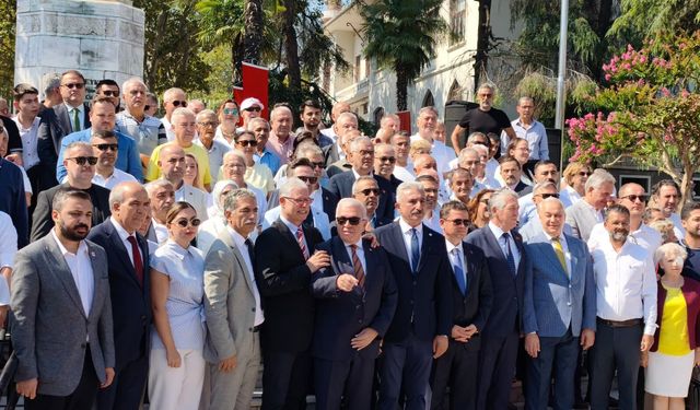 Bursa’da 6 CHP’li belediye başkanı Yeni Parti’ye geçti