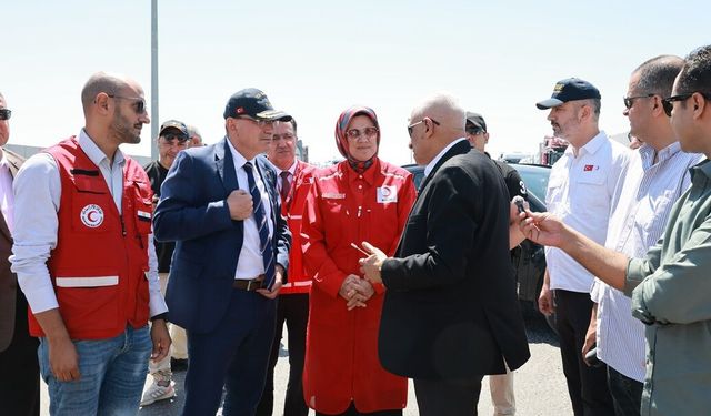Kızılay: Gazze’ye günde yaklaşık 100 TIR yardım giriyor