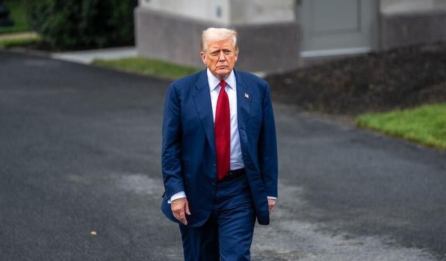 Trump: İran’da protestocular öldürülüyor