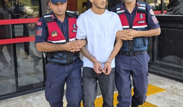 Alanya’da polise silah çeken sürücü tutuklandı