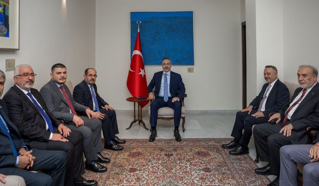 Hakan Fidan, Suriye Türkmen Meclisi Başkanı ile görüştü