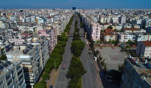 Antalya'da yeni eğitim öğretim dönemi öncesi kiralık ev hareketliliği