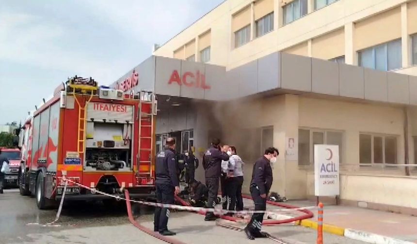Antalya’da Hastanede Yangın; Hastalar Tahliye Edildi