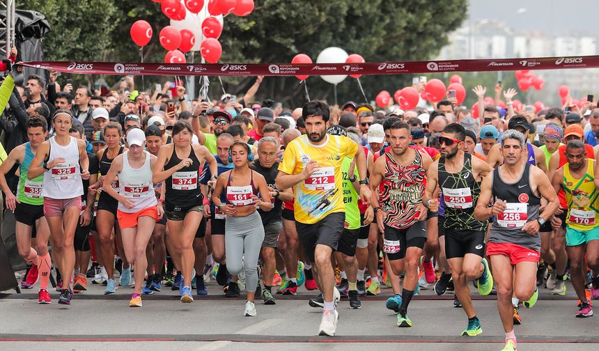 Runtalya 20'nci Yılını Kutluyor