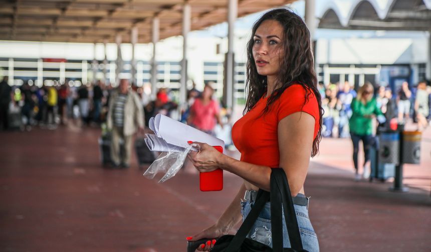 Antalya'ya 3 Ayda 855 Bin 429 Turist Geldi