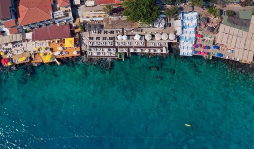 Antalya: Dünyanın En Çok Mavi Bayrak Ödülüne Sahip Kenti Olarak Turizmde Öne Çıkıyor